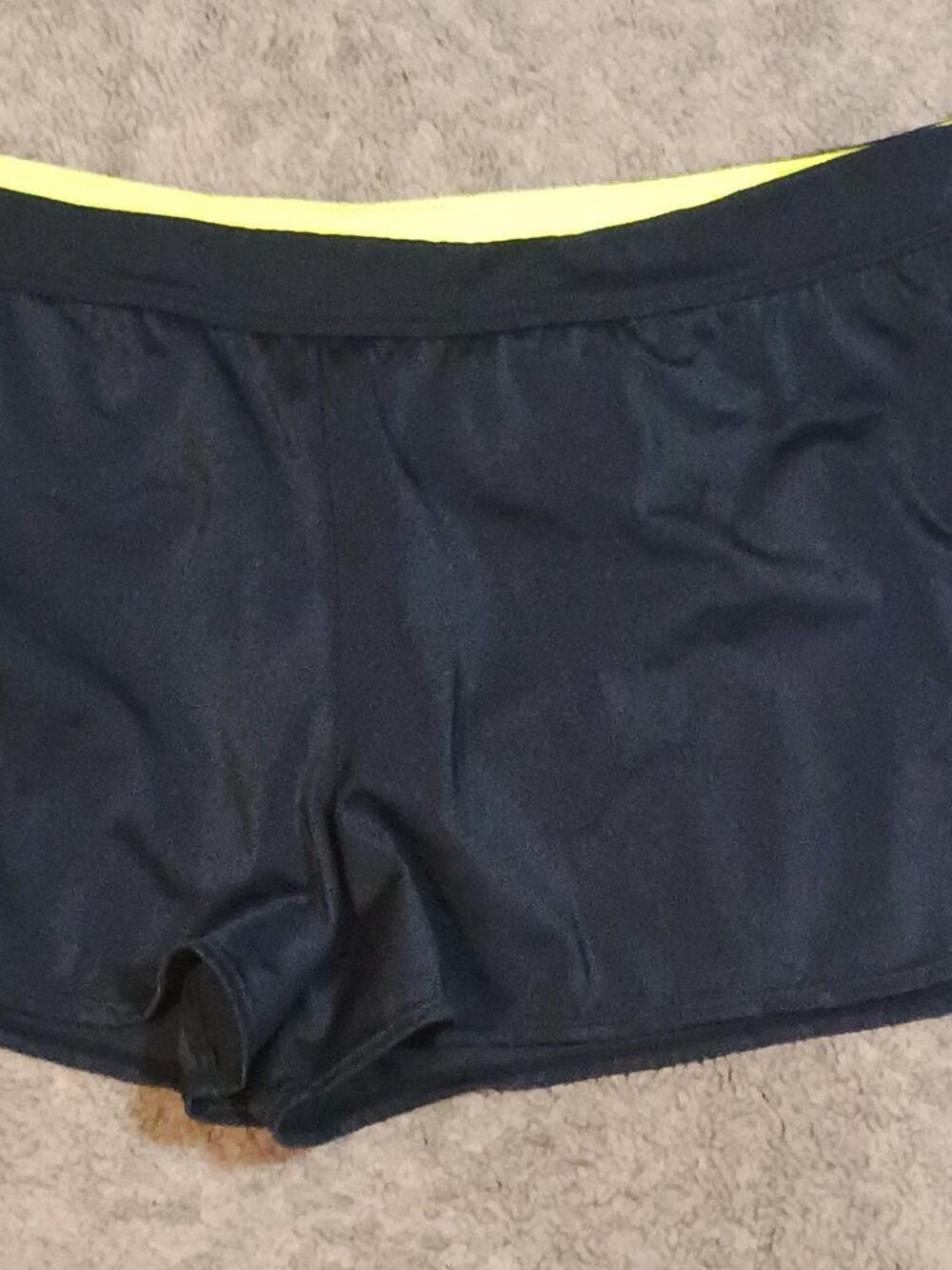 Nike/Running Shorts/Womens L Black Dri Fit Athleisure Gym Workout Neon Waist Sho